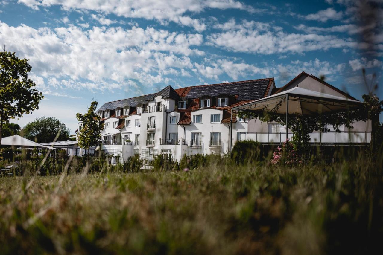 Landhotel Rügheim Exterior foto