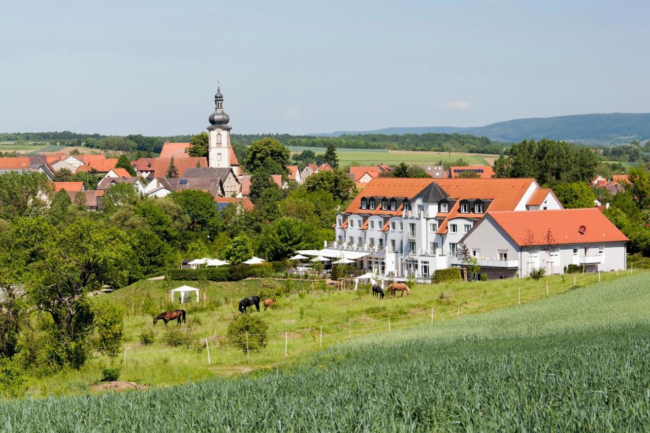 Landhotel Rügheim Exterior foto